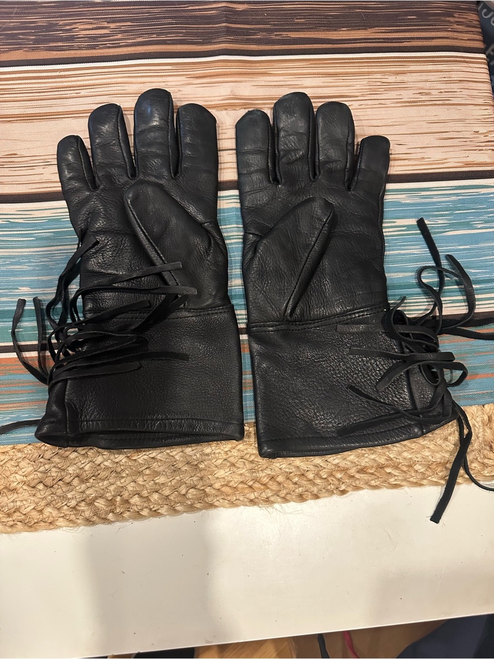 Black Deer Leather Small Women's Gloves with Fringe Accent